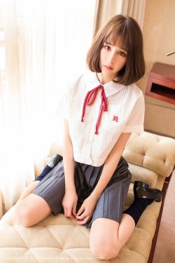 美女与野兽2017艾玛·沃特森版